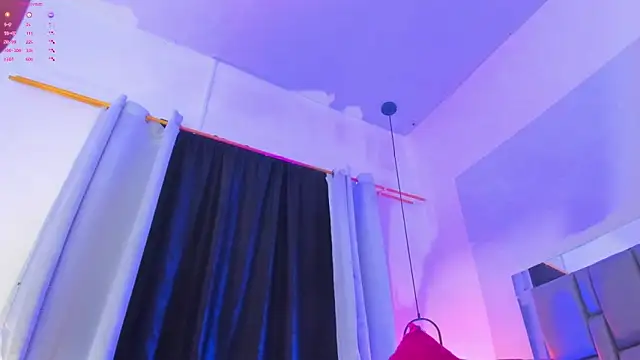 Emily_Gil1's cam snapshot