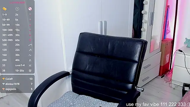 LovelyAria_'s cam snapshot