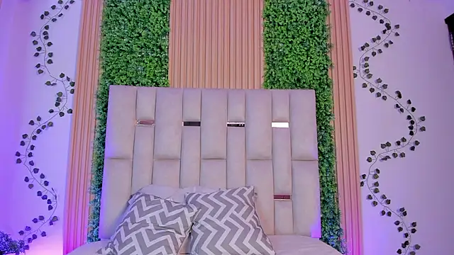 Tiffany_Nm's cam snapshot