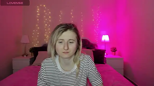 CamillaDreamer's cam snapshot