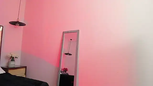 Juliette_Leroyy's cam snapshot