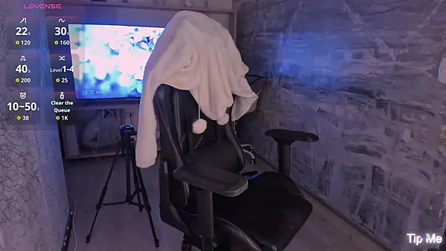 LunaBaker-1's cam snapshot