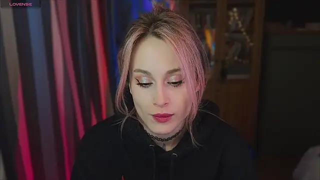 aviva_faith's cam snapshot