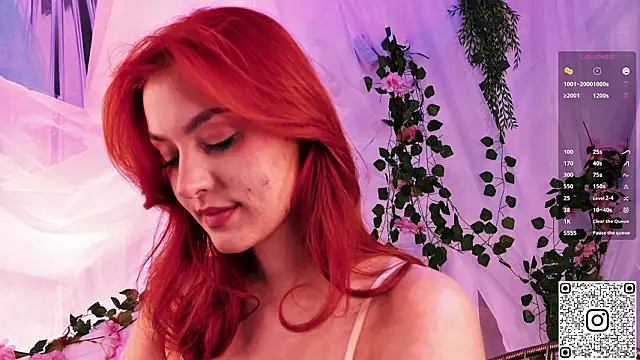 GildedKitten's cam snapshot