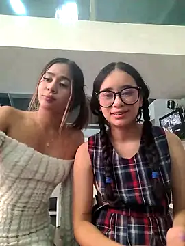 l0lita_emi's cam snapshot