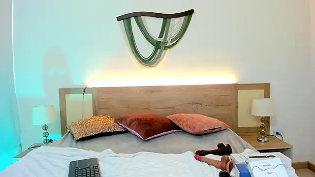 Emily_Frostt's cam snapshot