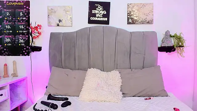 Maddy__Jones's cam snapshot