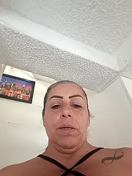 maynor_1998's cam snapshot