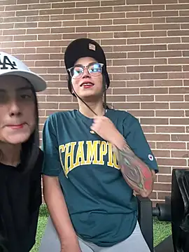 Lucy_699 live sex cam