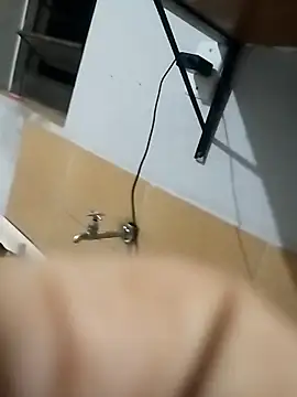 LUTUX's cam snapshot