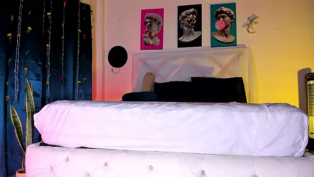 ArchieCollins live sex cam