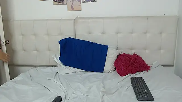 Lakyzha_Doll live sex cam