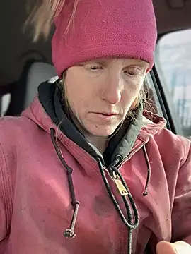 GoldenFlameGoddess live sex cam