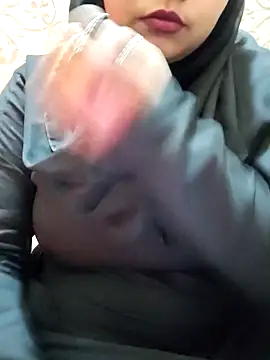 Indian-Nazia live sex cam