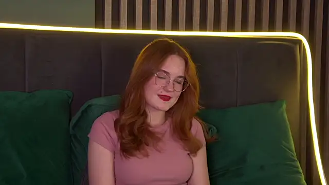 AmyRoy's cam snapshot