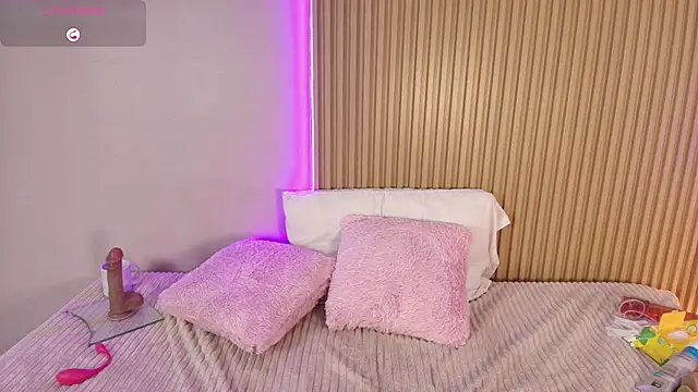 biancaa_18's cam snapshot