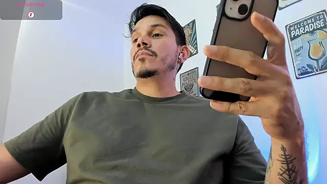 alejandro_stark live sex cam