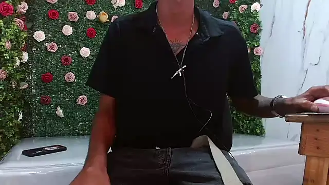 ManSant live sex cam
