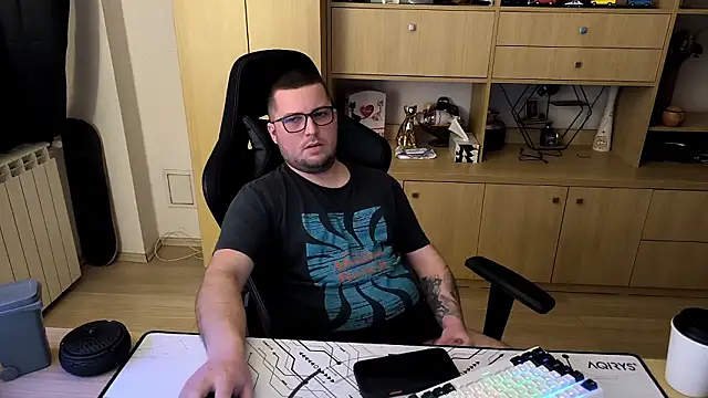 kevinnlovelly's cam snapshot