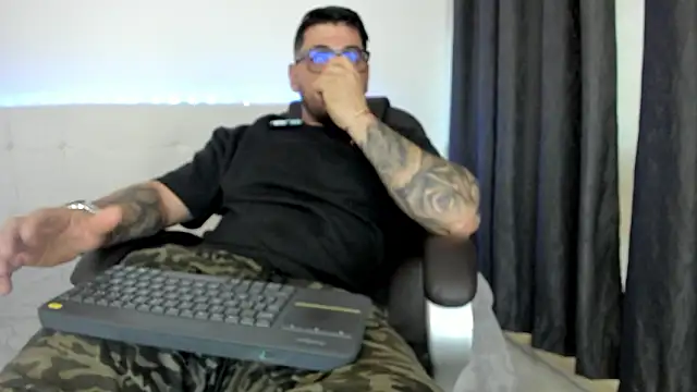 Teilor_Creed live sex cam