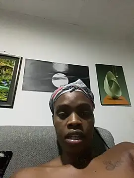 LuciousLips96 live sex cam