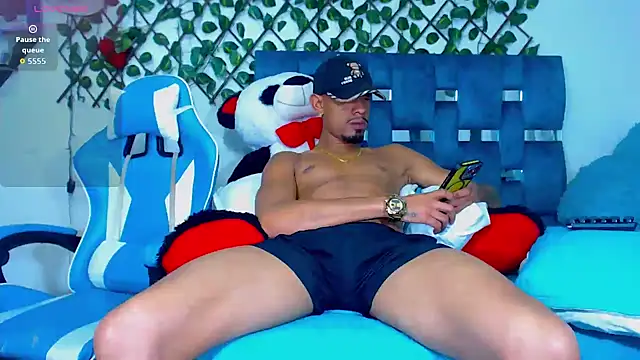 black_latin23cm live sex cam