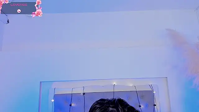 lea_walkerr's cam snapshot