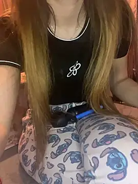 LaPetitechienne1's cam snapshot