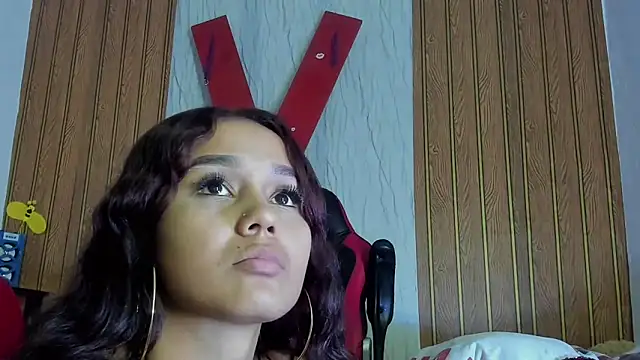 MarianaManzur's cam snapshot