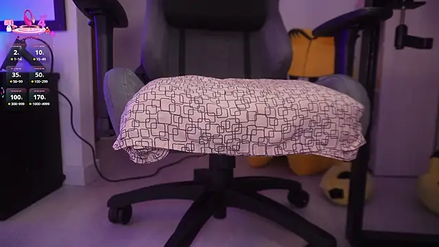 little-eli live sex cam