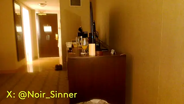sinnernoir live sex cam