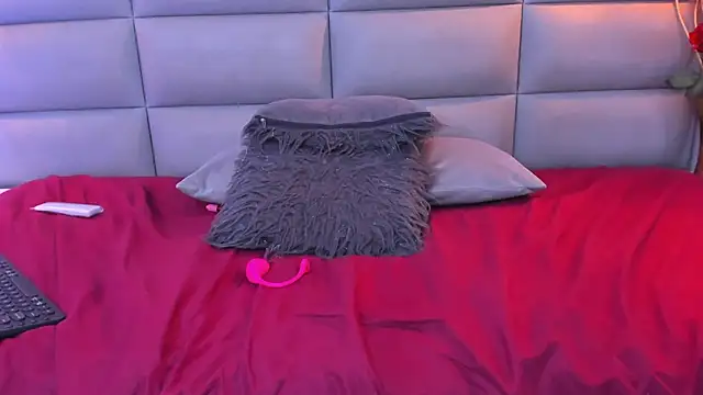 miss-emma-'s cam snapshot