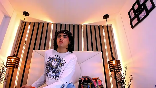 AndreaGil_ live sex cam