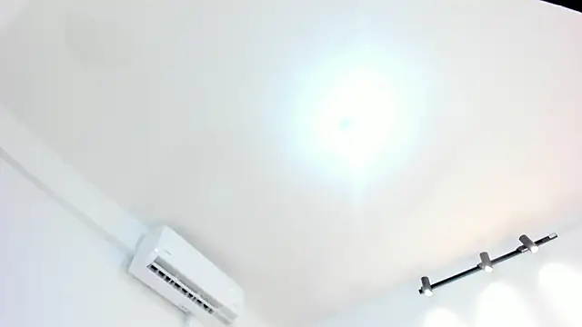 Genesiss23's cam snapshot