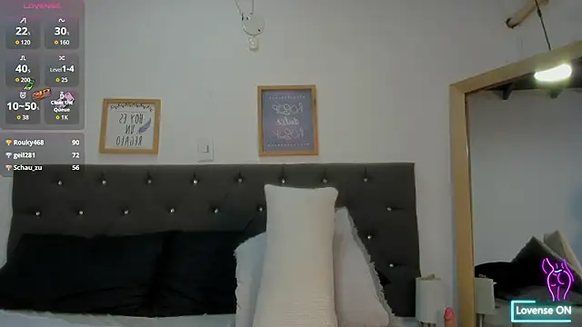 Eva_Forbs10's cam snapshot