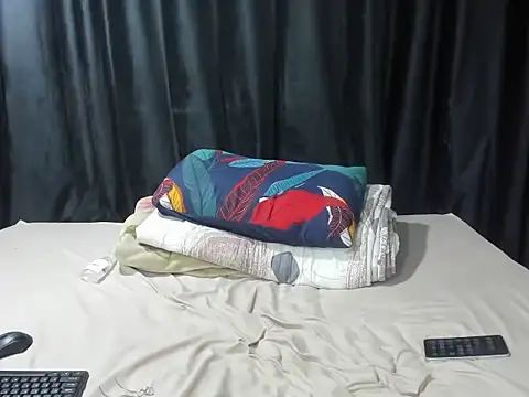 DarkBubble09's cam snapshot