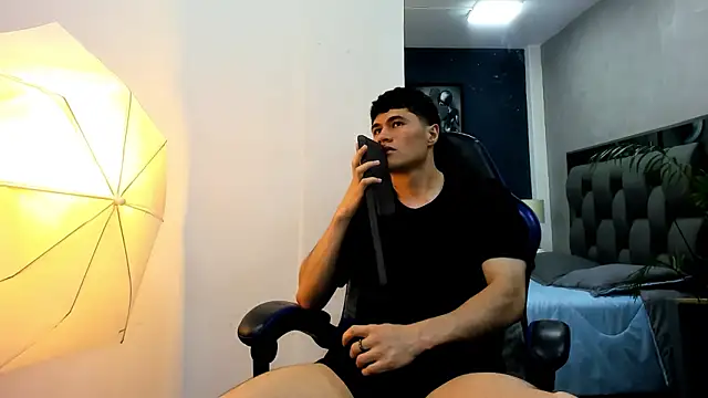 roan_birkin's cam snapshot