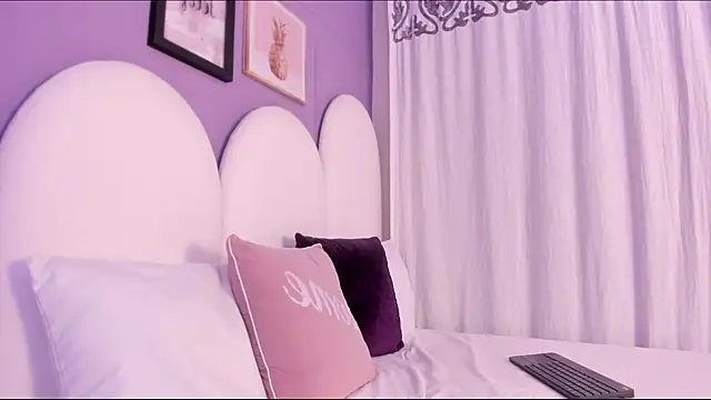 Emmaa_Queen_'s cam snapshot