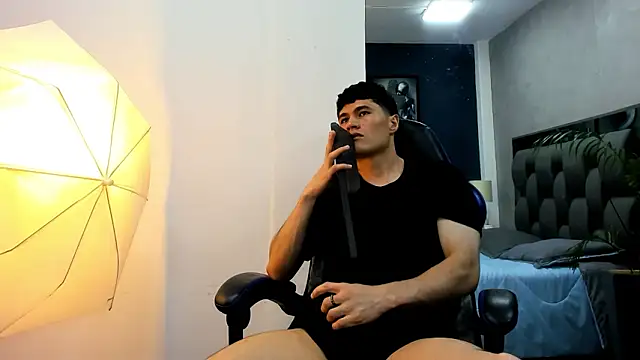 roan_birkin's cam snapshot