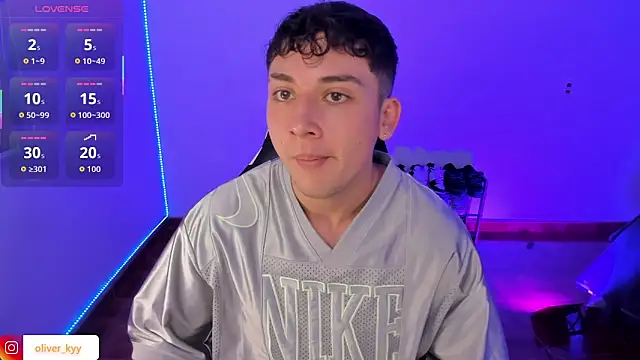 oliver_kyy's cam snapshot