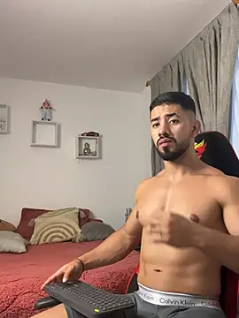 Ezzio_Scolaro's cam snapshot