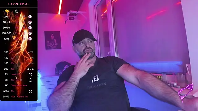 HAIR-MAN's cam snapshot