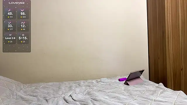 SkyeDavis's cam snapshot