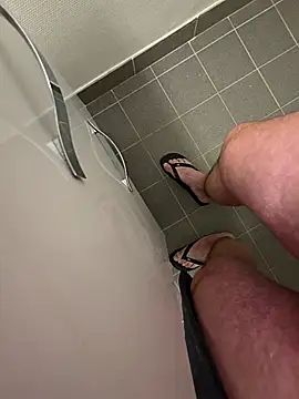 NuclearValue40's cam snapshot