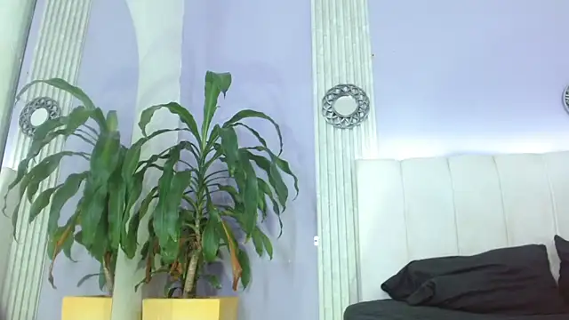 mia_collin_'s cam snapshot