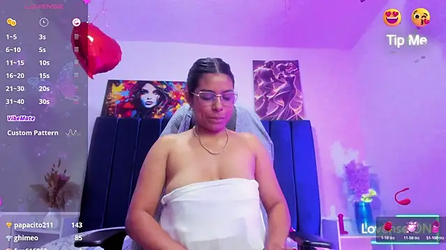 Bombom_brown1's cam snapshot