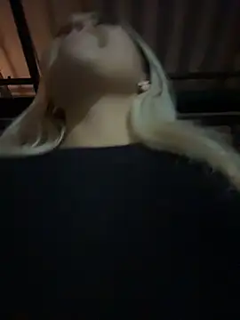 Elina_Hills's cam snapshot