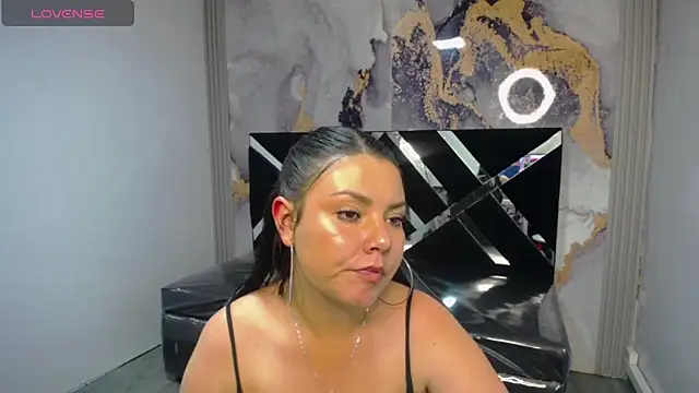 Milly_Queen_v's cam snapshot