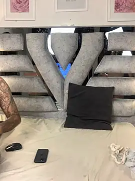 valery_and_Dani_'s cam snapshot