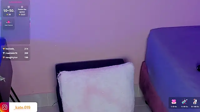 Kate_bale's cam snapshot